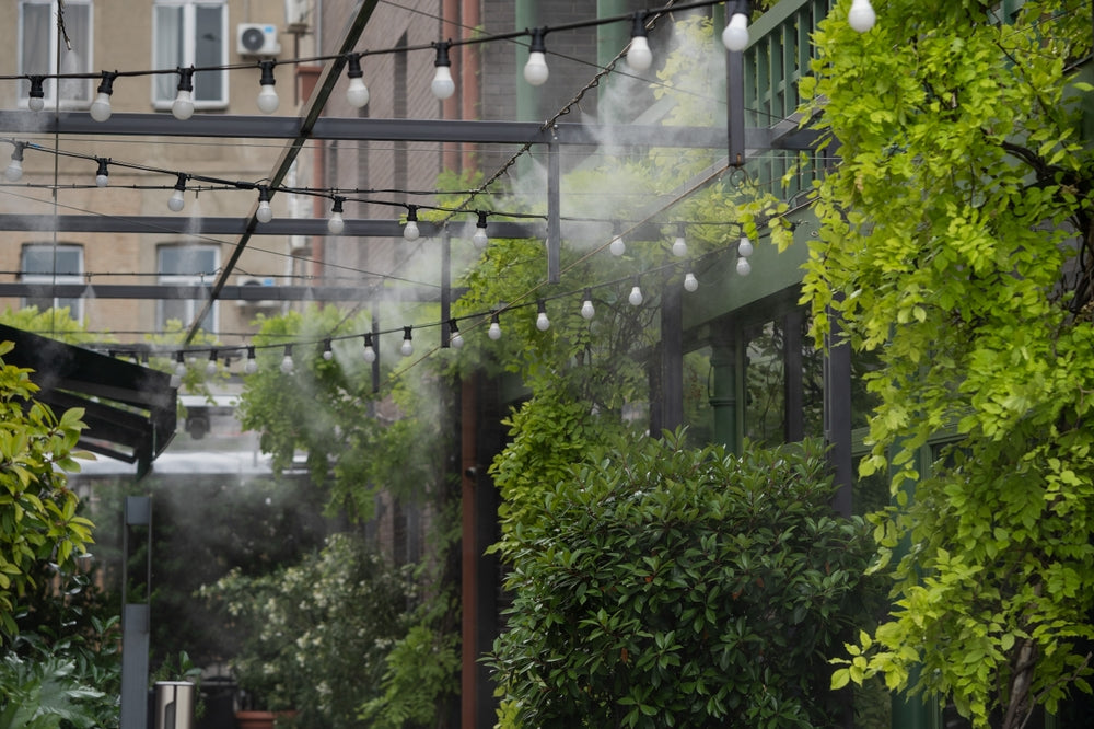 A high pressure outdoor misting system